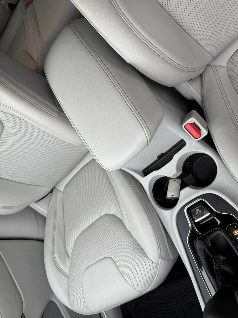 2019 Jeep Cherokee 31