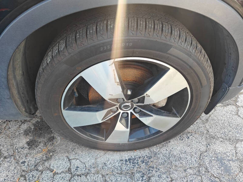 2019 Volvo XC40 T5 Momentum