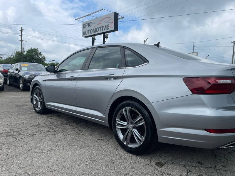 2020 Volkswagen Jetta R-Line