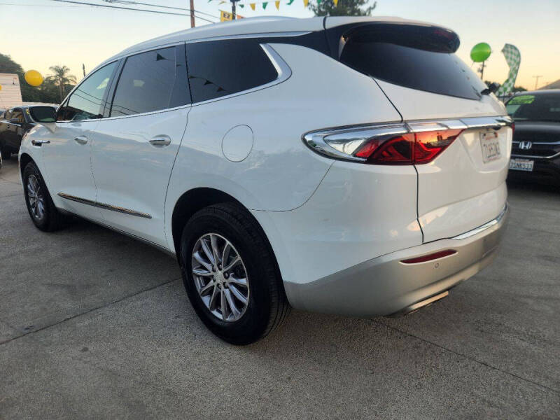 2022 Buick Enclave Essence