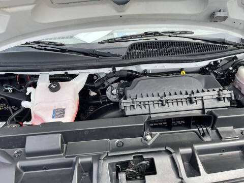 2023 Chevrolet Express 2500