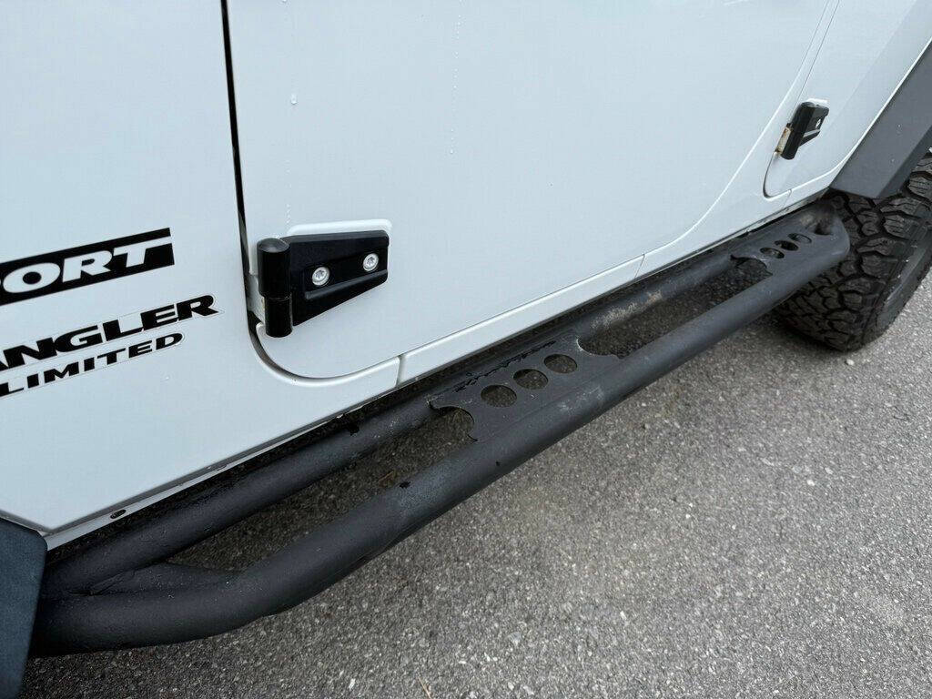 2015 Jeep Wrangler Unlimited 14