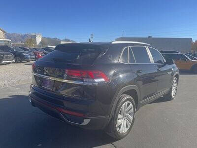 2023 Volkswagen Atlas Cross Sport SE 4Motion