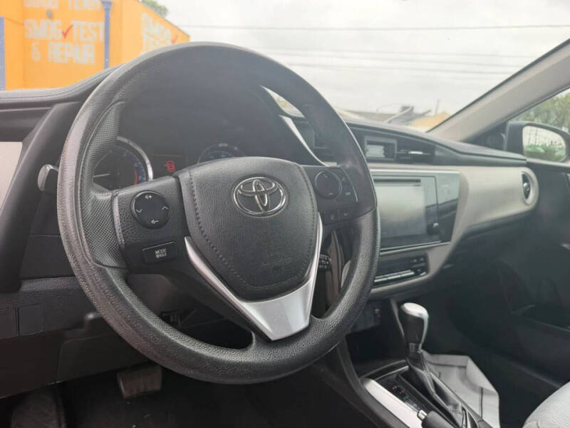 2017 Toyota Corolla LE