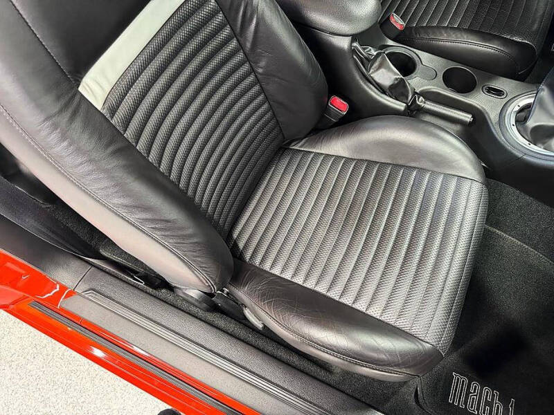 2004 Ford Mustang Mach 1 Premium