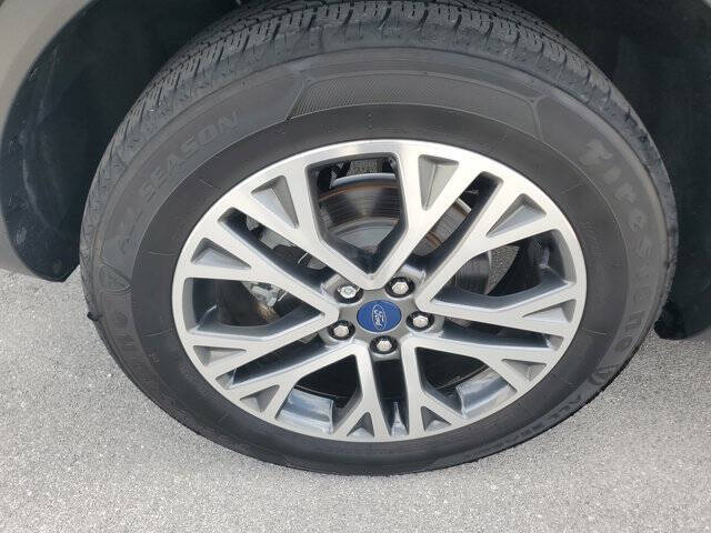 2021 Ford Escape SEL