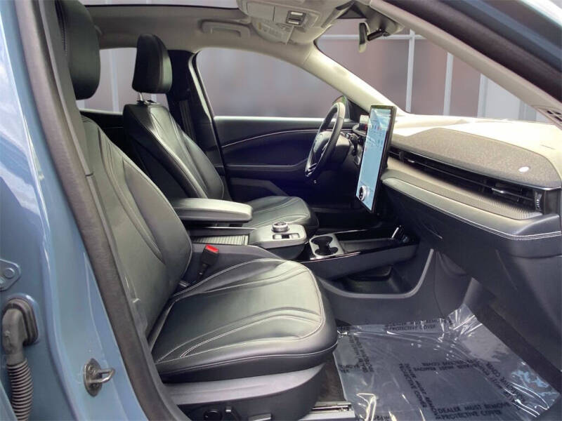 2024 Ford Mustang Mach-E Premium