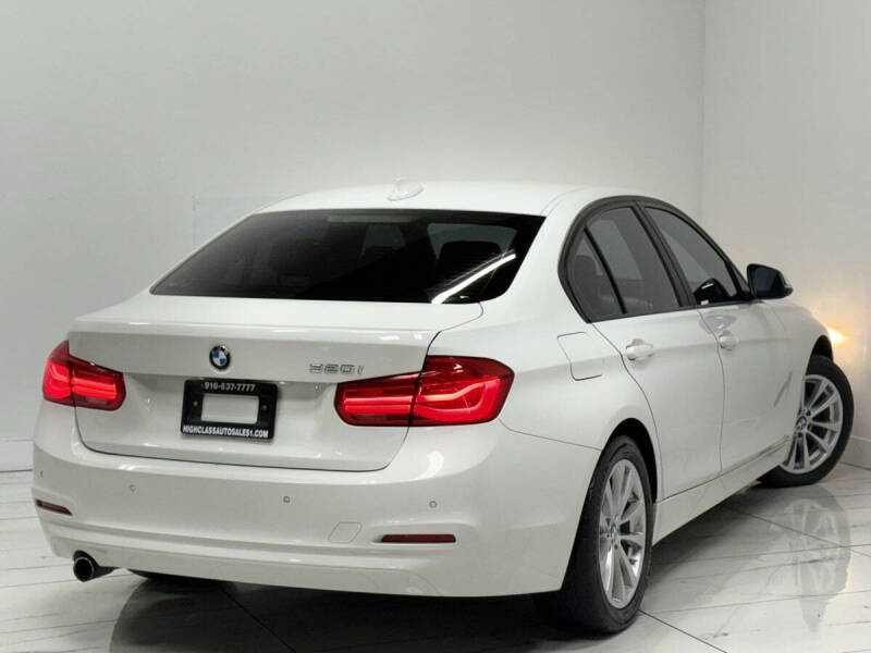 2017 BMW 3 Series 320i