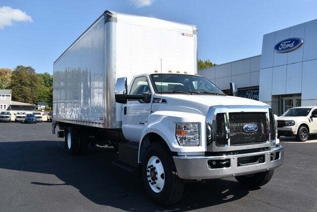 2025 Ford F-750 Super Duty