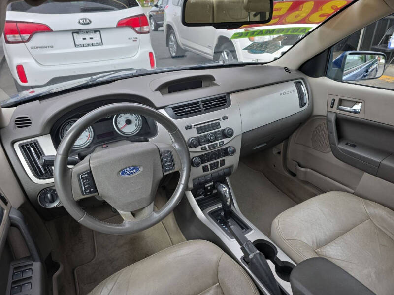 2008 Ford Focus SES
