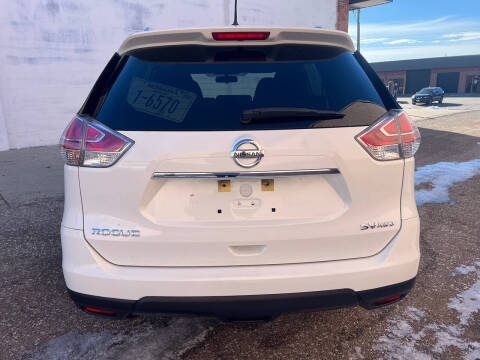 2016 Nissan Rogue SV