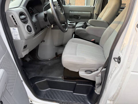 2013 Ford E-Series E-250