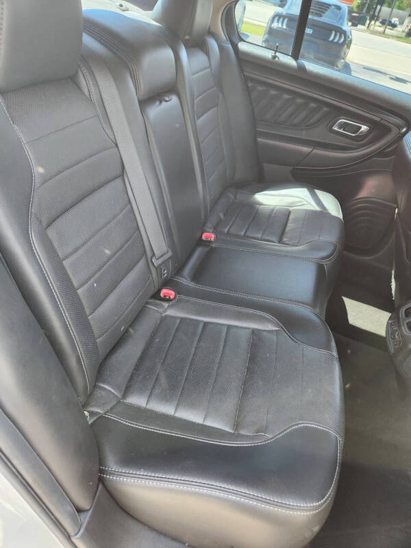 2009 Ford Taurus SEL
