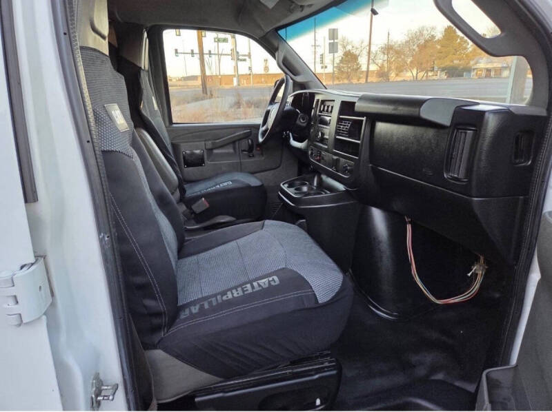 2017 GMC Savana 2500