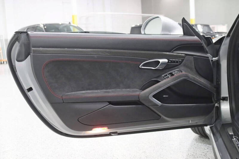 2018 Porsche 911 Carrera GTS