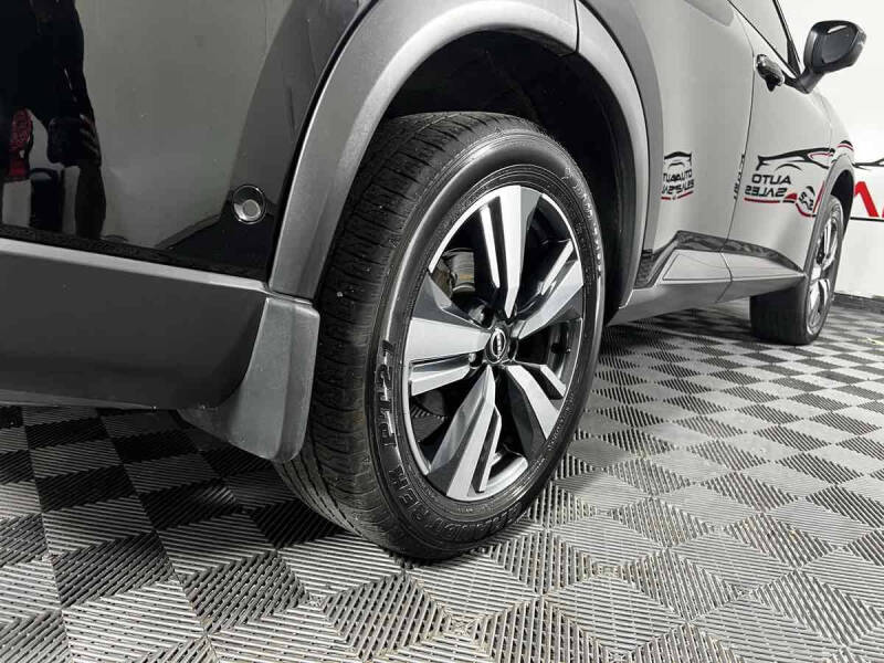 2024 Nissan Rogue SL