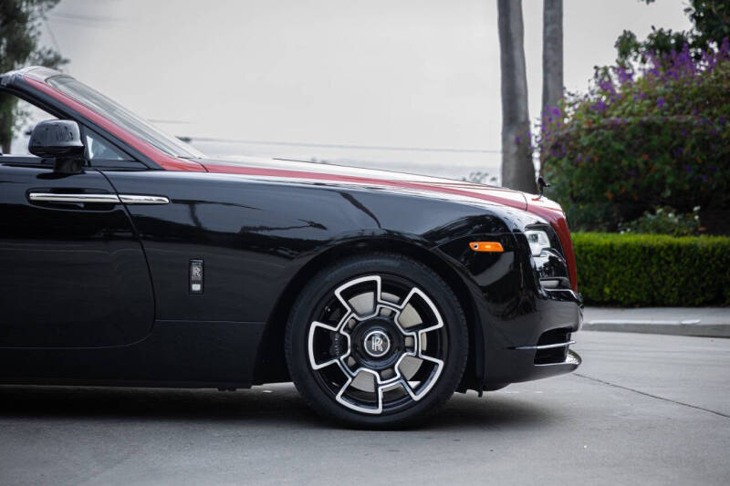 2019 Rolls-Royce Black Badge Dawn