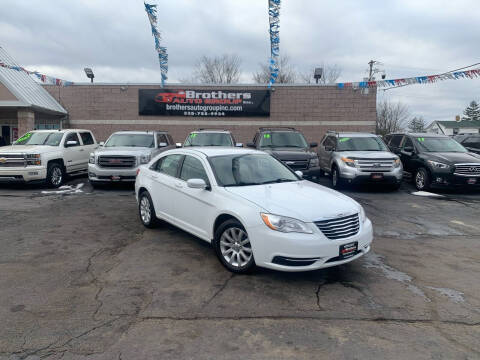 2011 Chrysler 200 for sale at Brothers Auto Group in Youngstown OH
