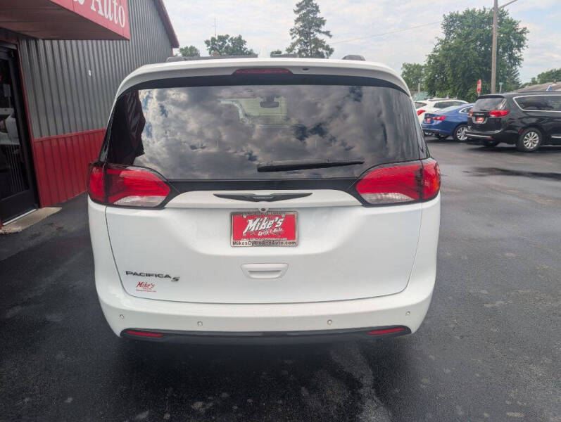2018 Chrysler Pacifica Touring L Plus