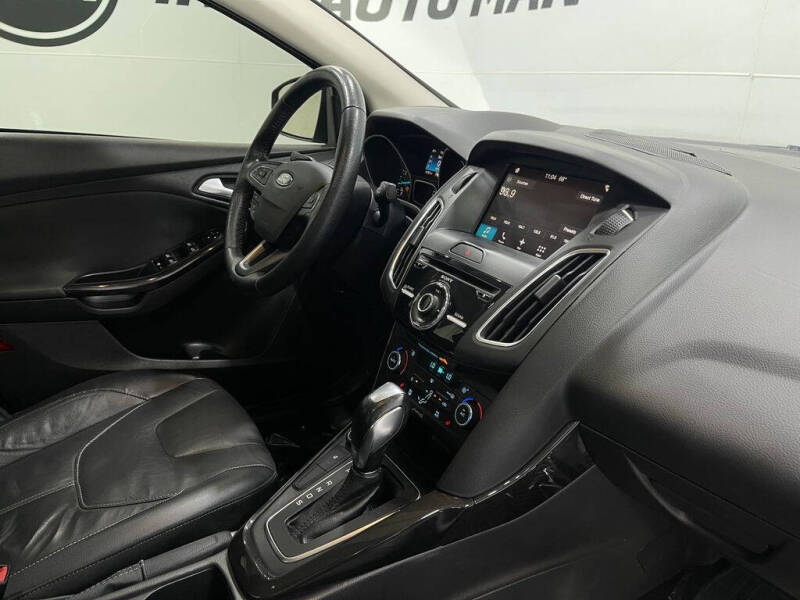 2017 Ford Focus Titanium