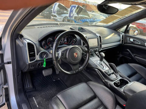 2012 Porsche Cayenne Turbo