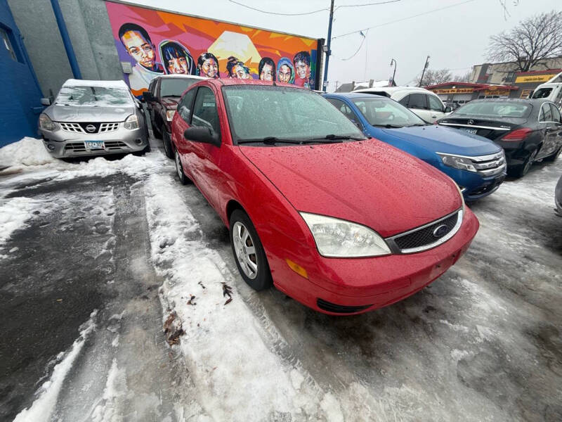 2005 Ford Focus ZX3 S's photo