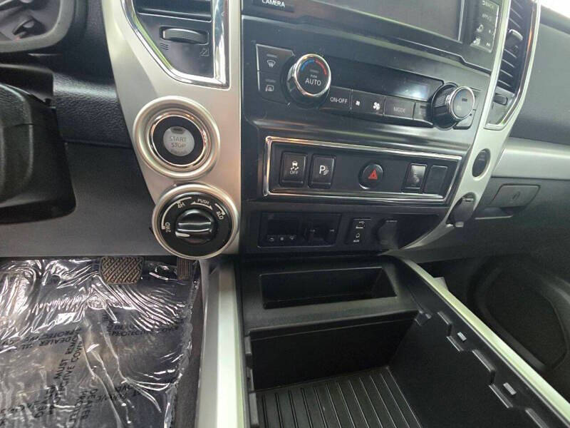 2017 Nissan Titan PRO-4X