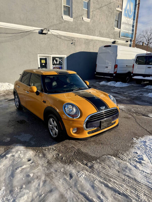 2016 MINI Hardtop 4 Door Cooper