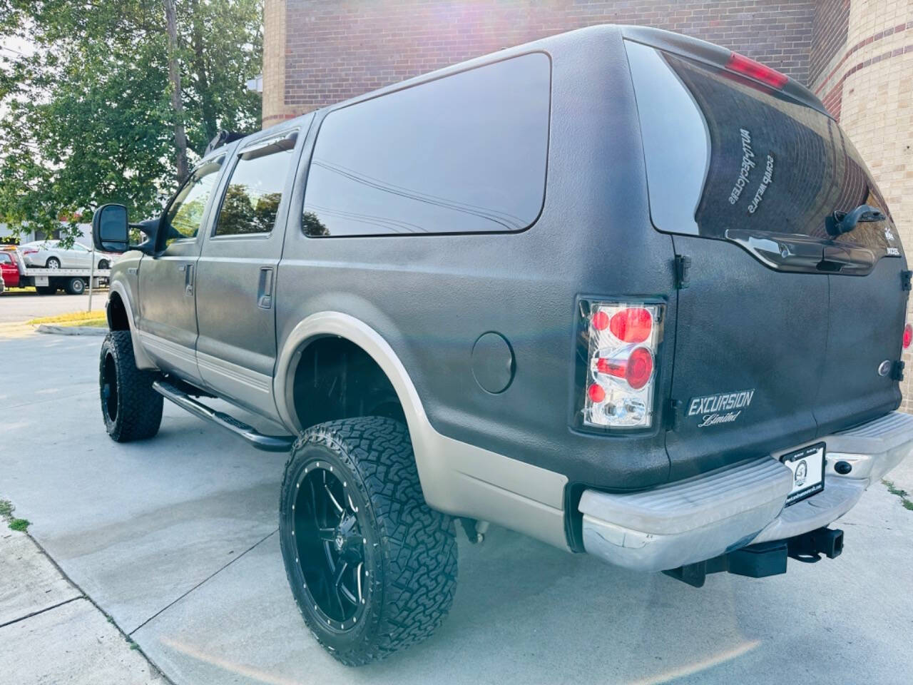 2000 Ford Excursion for sale at American Dream Motors in Winchester, VA