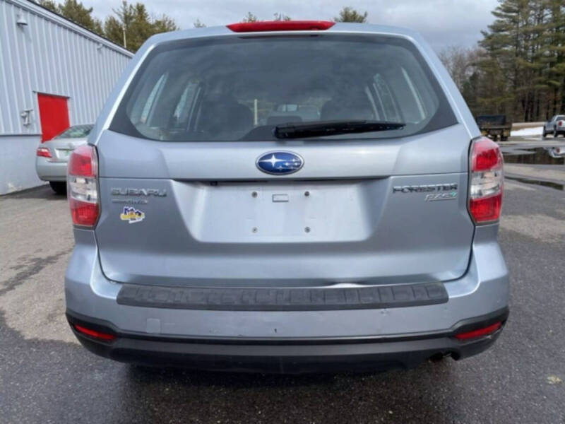 2016 Subaru Forester 2.5i