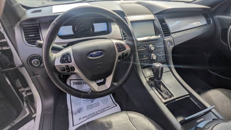 2015 Ford Taurus SEL