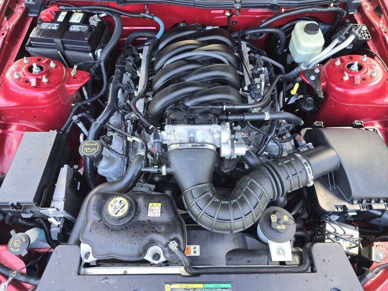 2005 Ford Mustang GT Premium