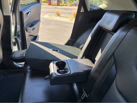 2021 Ford Edge Titanium