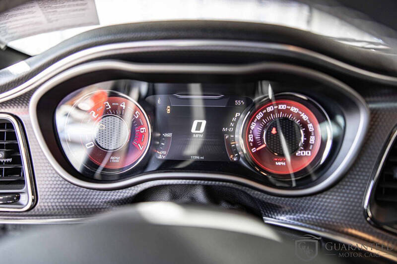 2015 Dodge Challenger SRT Hellcat