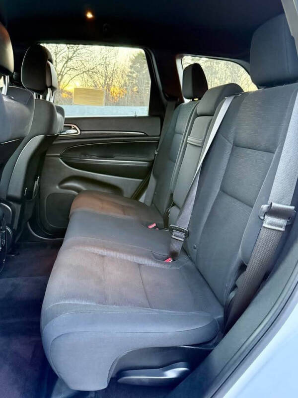 2017 Jeep Grand Cherokee Laredo E