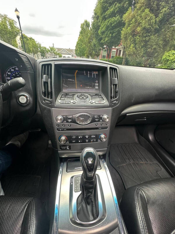 2011 Infiniti G37 Sedan x