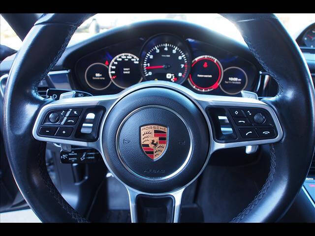 2018 Porsche Panamera 4