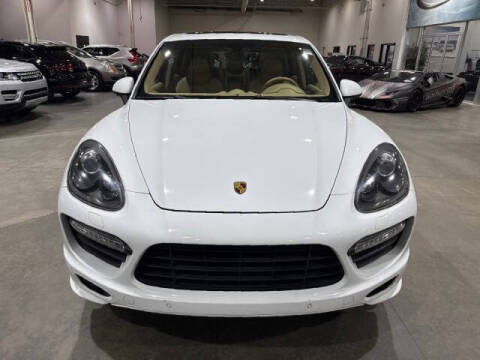 2013 Porsche Cayenne GTS