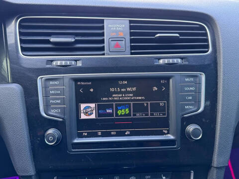 2017 Volkswagen Golf GTI S