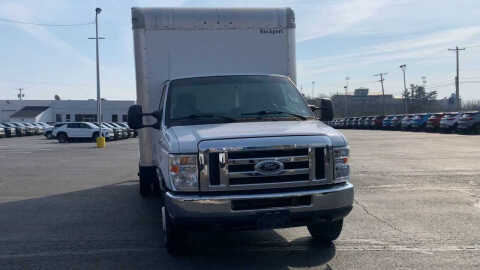 2017 Ford E-Series E-450 SD