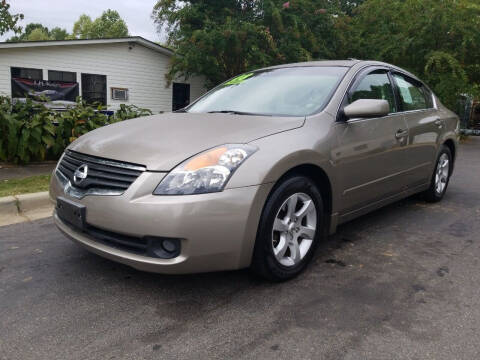 2008 Nissan Altima for sale at TR MOTORS in Gastonia NC