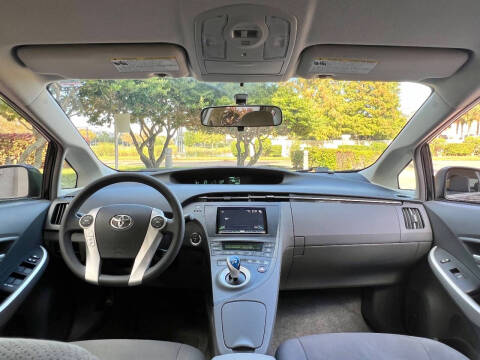 2010 Toyota Prius II