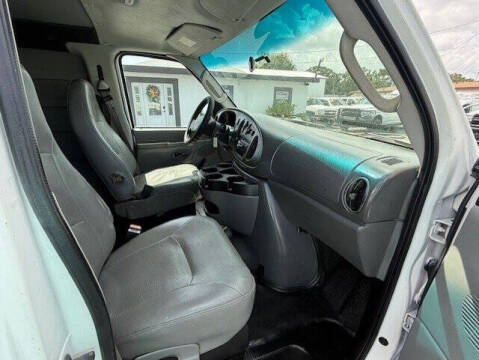 2006 Ford E-Series E-350 SD