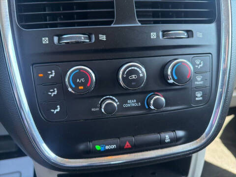 2017 Dodge Grand Caravan SE