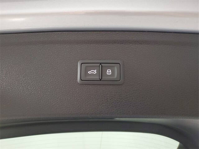 2019 Audi Q5 quattro Prestige 45 TFSI