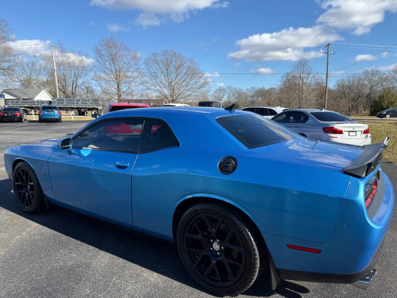 2015 Dodge Challenger R/T Plus Shaker
