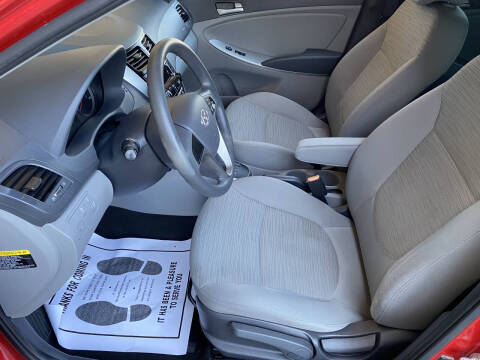 2016 Hyundai Accent SE