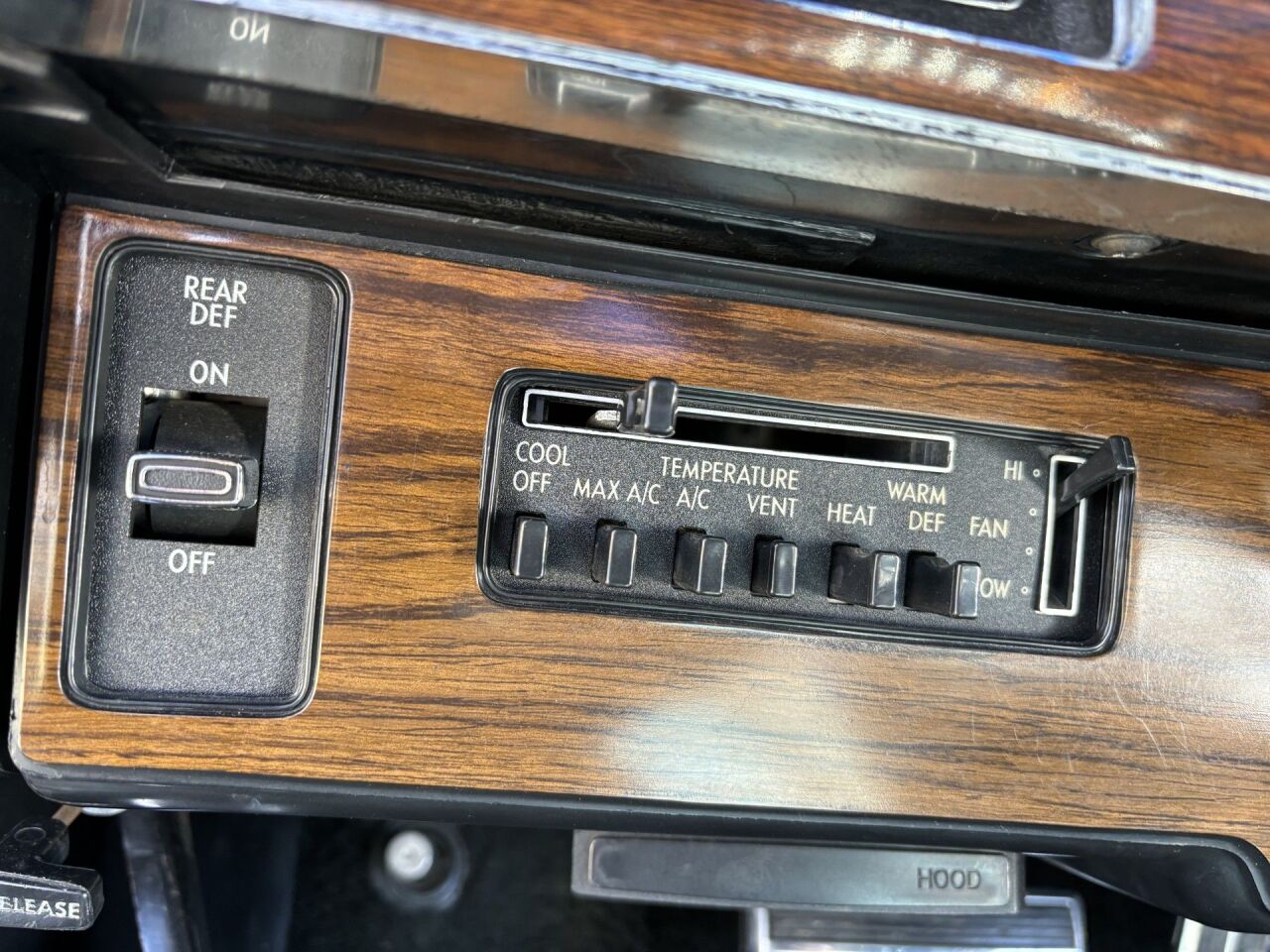 1978 Chrysler Cordoba 44