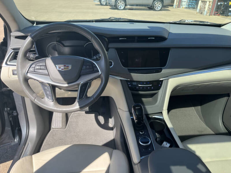 2020 Cadillac XT5 Premium Luxury