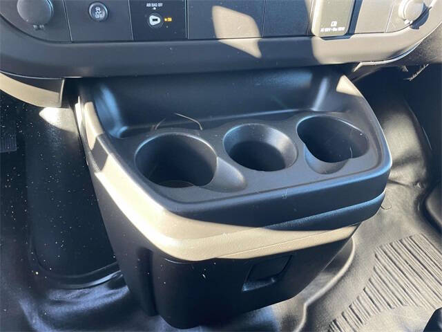 2024 Chevrolet Express 2500